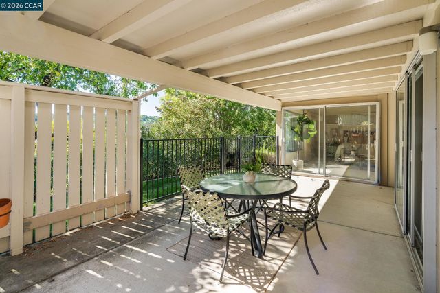 2662 Saklan Indian 1, Walnut Creek, CA 94595