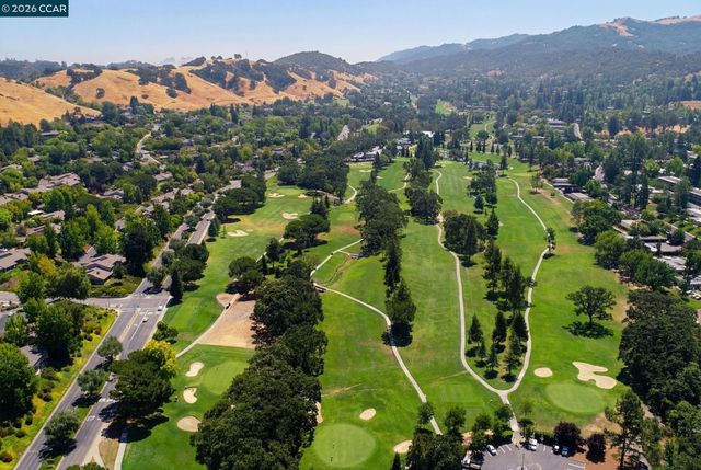 2662 Saklan Indian 1, Walnut Creek, CA 94595