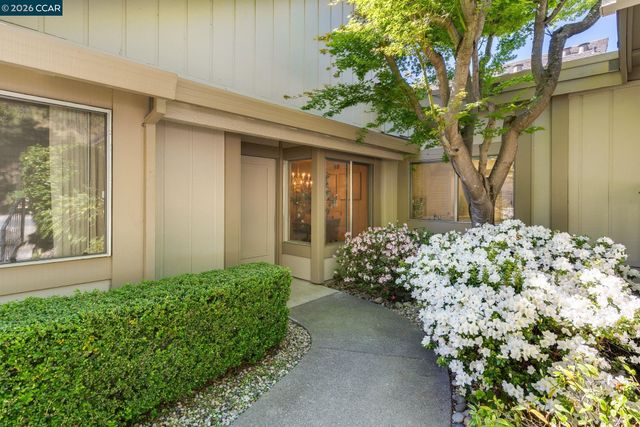 2662 Saklan Indian 1, Walnut Creek, CA 94595