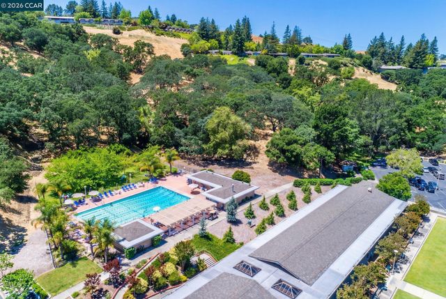 2662 Saklan Indian 1, Walnut Creek, CA 94595