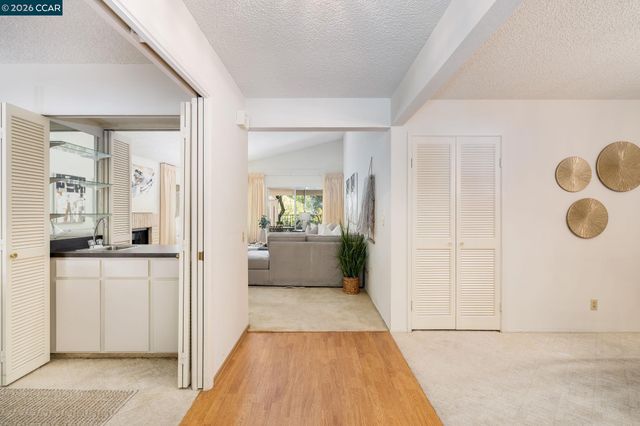 2662 Saklan Indian 1, Walnut Creek, CA 94595