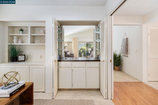 2662 Saklan Indian 1, Walnut Creek, CA 94595