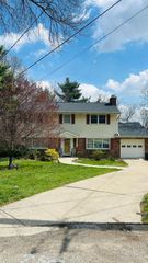 502 Blossomhill Lane, Springfield Twp., OH 45224