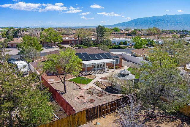 3706 Saint Andrews Drive SE, Rio Rancho, NM 87124