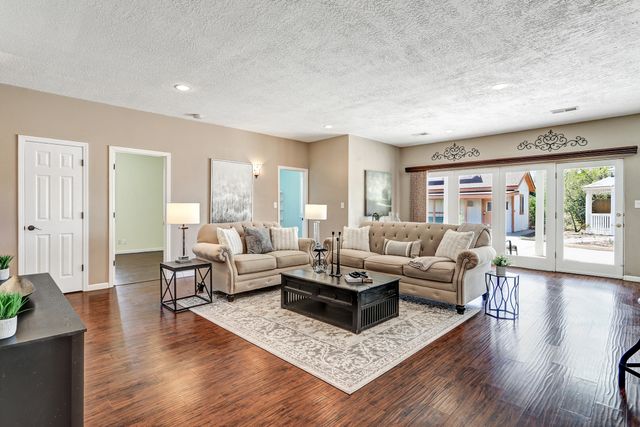 3706 Saint Andrews Drive SE, Rio Rancho, NM 87124