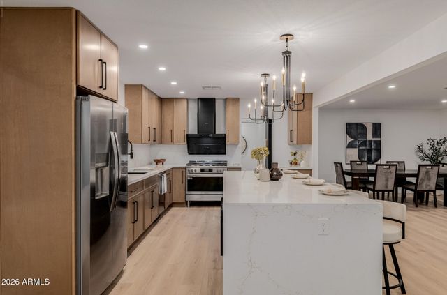 1111 W TOWNLEY Avenue, Phoenix, AZ 85021