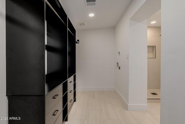 1111 W TOWNLEY Avenue, Phoenix, AZ 85021