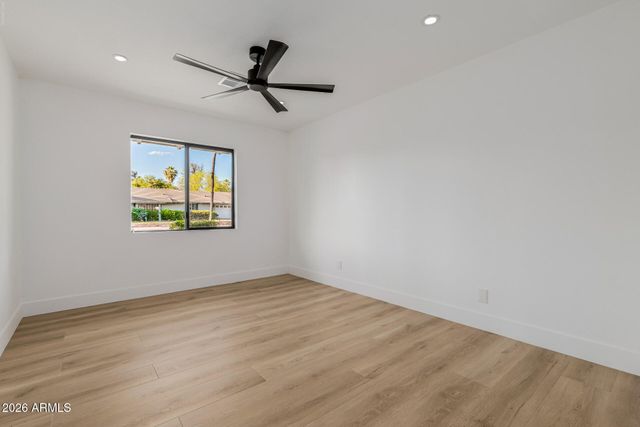 1111 W TOWNLEY Avenue, Phoenix, AZ 85021