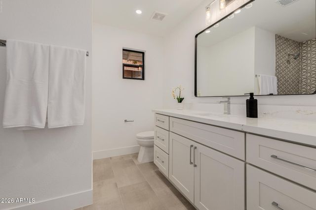 1111 W TOWNLEY Avenue, Phoenix, AZ 85021