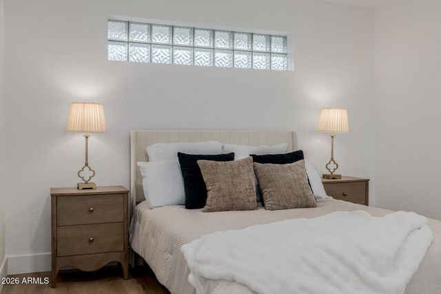 1111 W TOWNLEY Avenue, Phoenix, AZ 85021