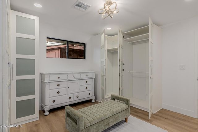 1111 W TOWNLEY Avenue, Phoenix, AZ 85021