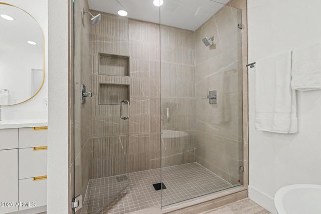 1111 W TOWNLEY Avenue, Phoenix, AZ 85021