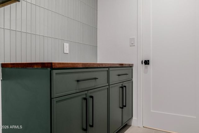 1111 W TOWNLEY Avenue, Phoenix, AZ 85021