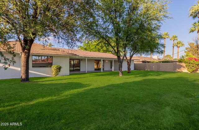 1111 W TOWNLEY Avenue, Phoenix, AZ 85021