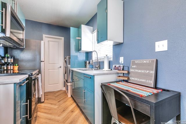 2415 W Poplar, San Antonio, TX 78207