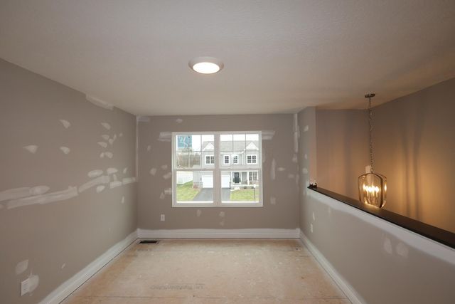 996 Heimat Haus Drive, Grove City, OH 43123