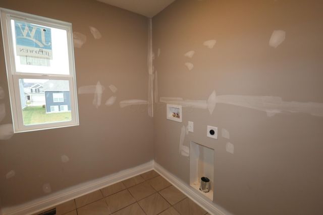 996 Heimat Haus Drive, Grove City, OH 43123