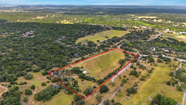1400 Knoll Schwope Rd, Spring Branch, TX 78070