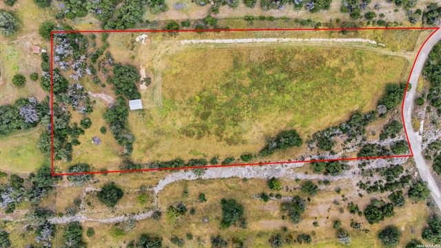 1400 Knoll Schwope Rd, Spring Branch, TX 78070