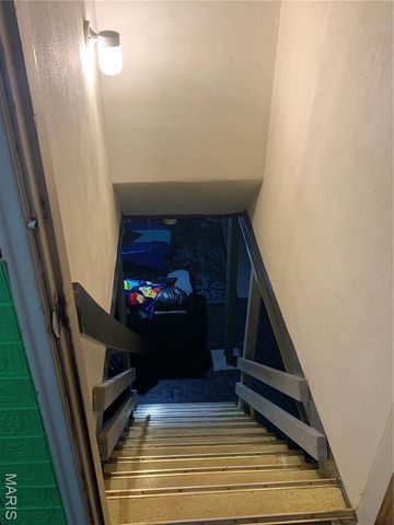 7504 Calvin Avenue, St Louis, MO 63136