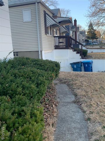 7504 Calvin Avenue, St Louis, MO 63136