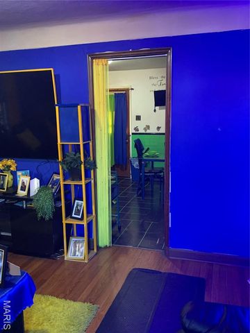 7504 Calvin Avenue, St Louis, MO 63136