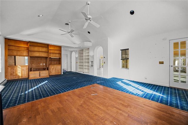 52 Knollwood Drive, Pittsford, NY 14618