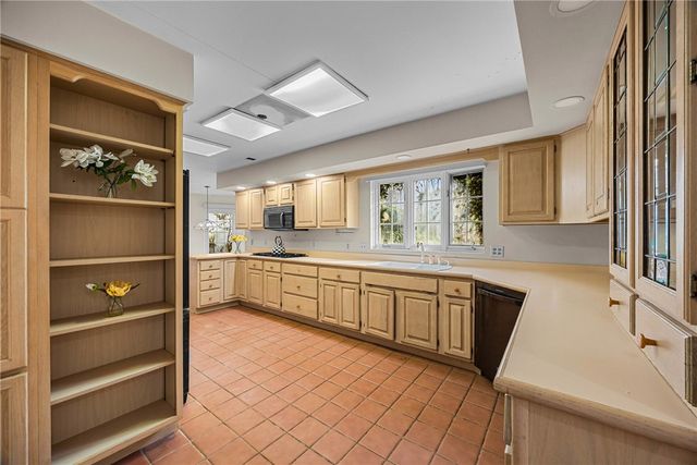 52 Knollwood Drive, Pittsford, NY 14618