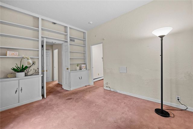 52 Knollwood Drive, Pittsford, NY 14618