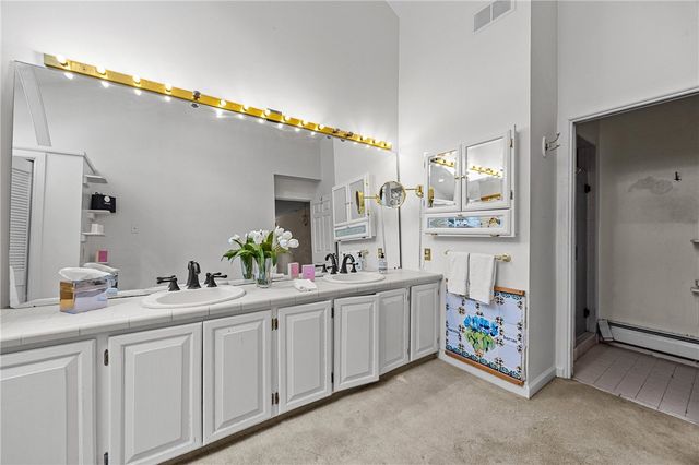 52 Knollwood Drive, Pittsford, NY 14618