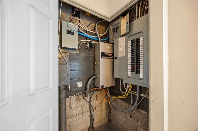 52 Knollwood Drive, Pittsford, NY 14618