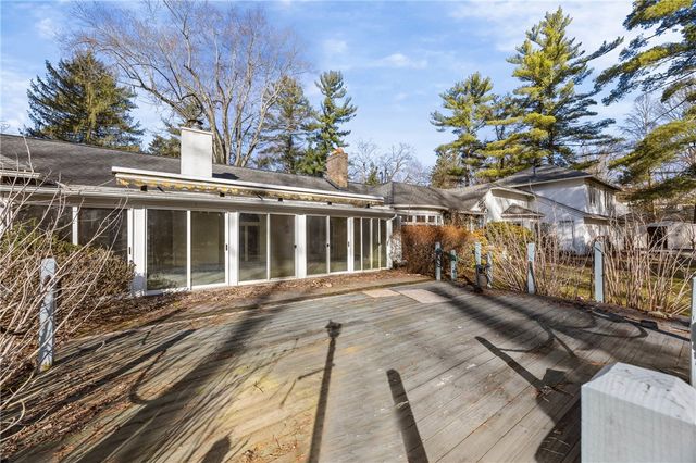 52 Knollwood Drive, Pittsford, NY 14618