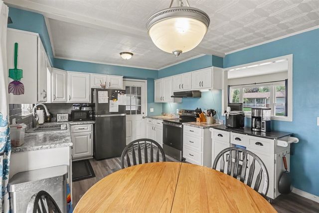 5836 Meredith Street, Portage, MI 49002