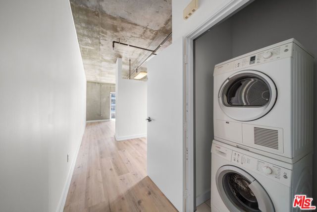 645 W 9th Street 501, Los Angeles, CA 90015