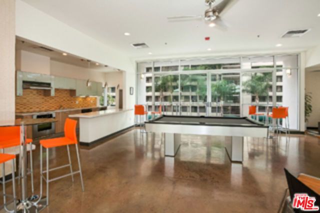 645 W 9th Street 501, Los Angeles, CA 90015