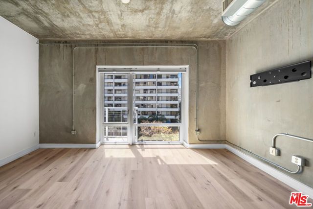 645 W 9th Street 501, Los Angeles, CA 90015