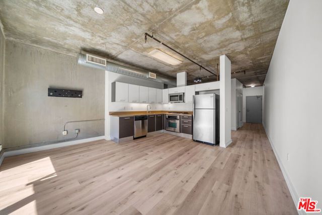 645 W 9th Street 501, Los Angeles, CA 90015