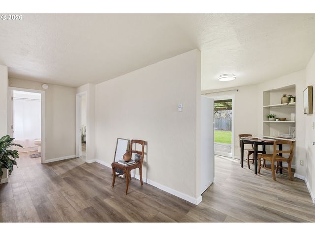 266 40TH St, Springfield, OR 97478