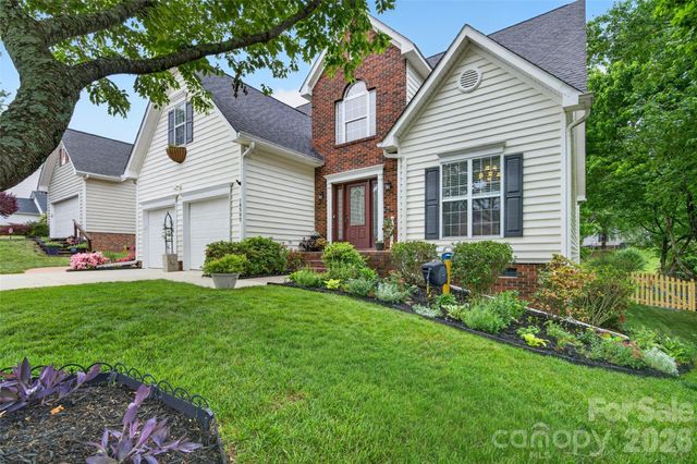 10502 Hellebore Road, Charlotte, NC 28213