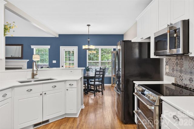 10502 Hellebore Road, Charlotte, NC 28213
