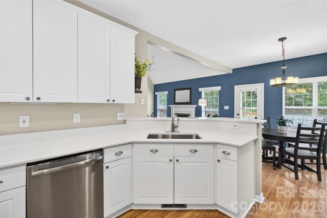 10502 Hellebore Road, Charlotte, NC 28213