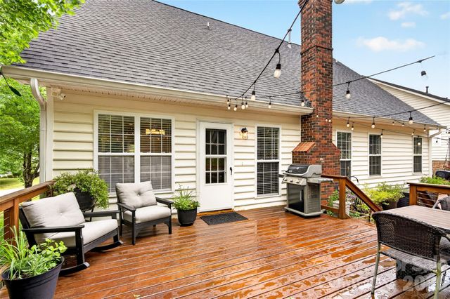10502 Hellebore Road, Charlotte, NC 28213
