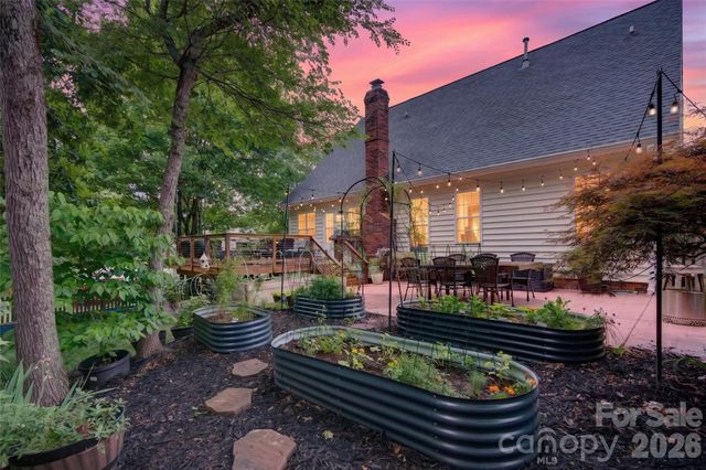 10502 Hellebore Road, Charlotte, NC 28213