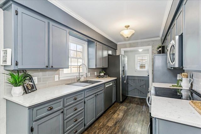 619 N Spruce St, Goddard, KS 67052