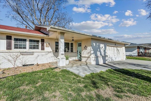 619 N Spruce St, Goddard, KS 67052