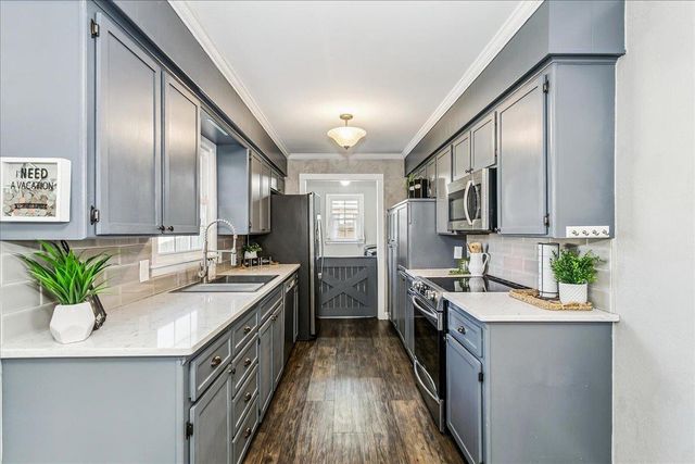 619 N Spruce St, Goddard, KS 67052