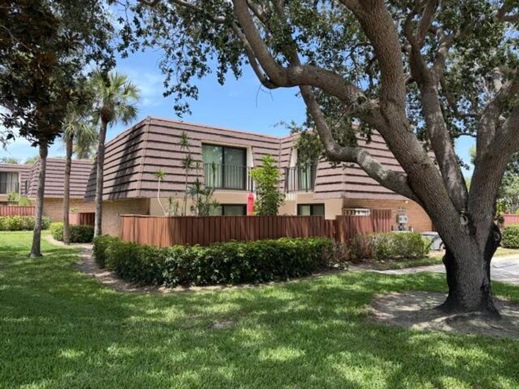 1604 16th Court, Jupiter, FL 33477