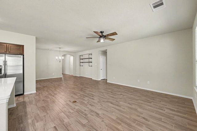 185 Emory Birch Drive, Montgomery, TX 77316
