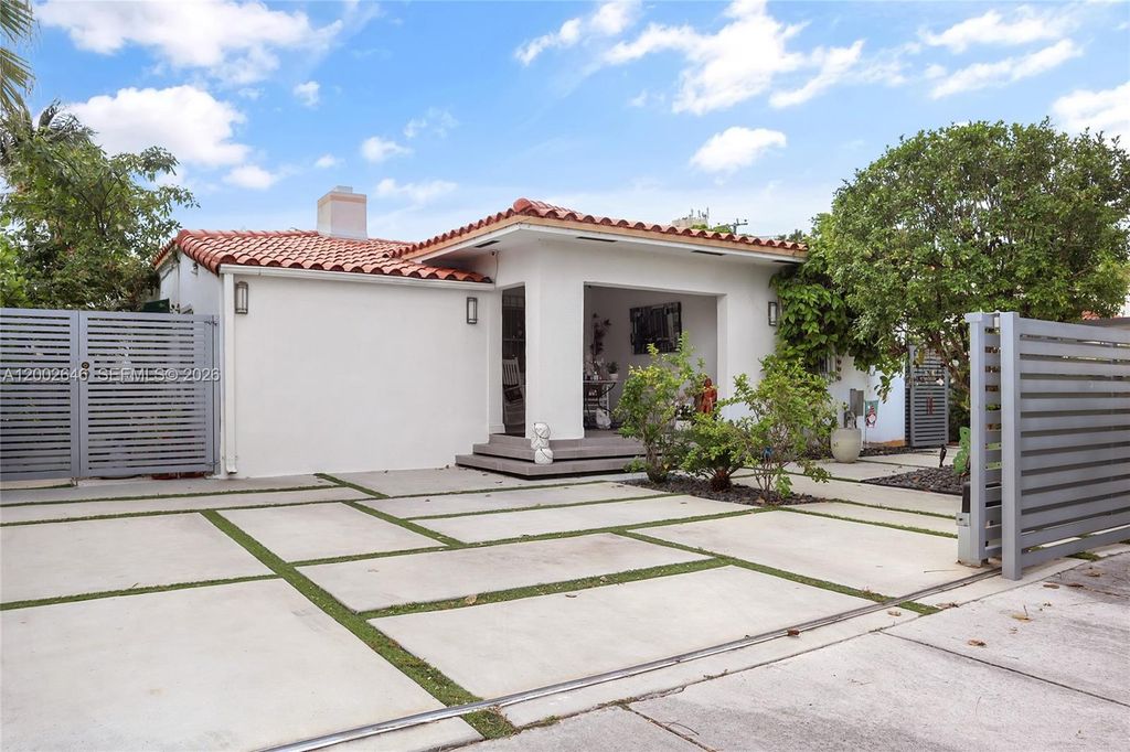 619 SW 39th Avenue, Miami, FL 33134