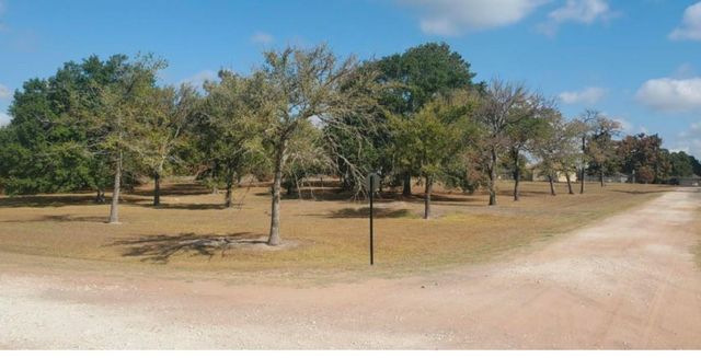 000 Park View Drive, Hempstead, TX 77445